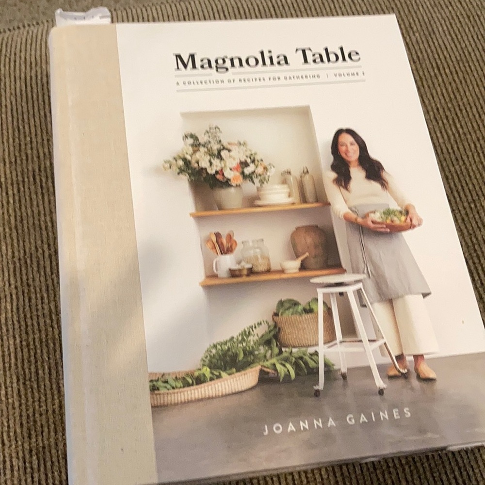 Magnolia table volume 2